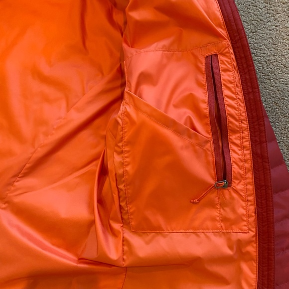 Eddie Bauer women’s microlight down jacket size small. New without tags. - Picture 4 of 4